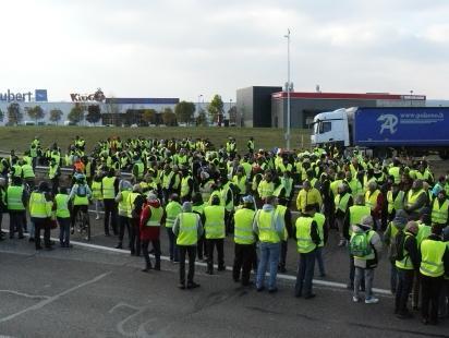cc Manif Gilets Jaunes Vesoul 17 nov 2018 BY-SA